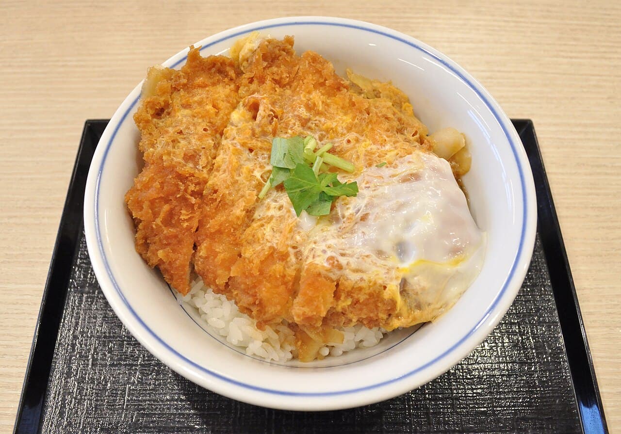 คัตสึด้ง (Katsudon)